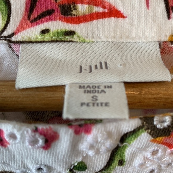 J. Jill Floral Embroidered Sleeveless Blouse Size Small Petite - Picture 11 of 16